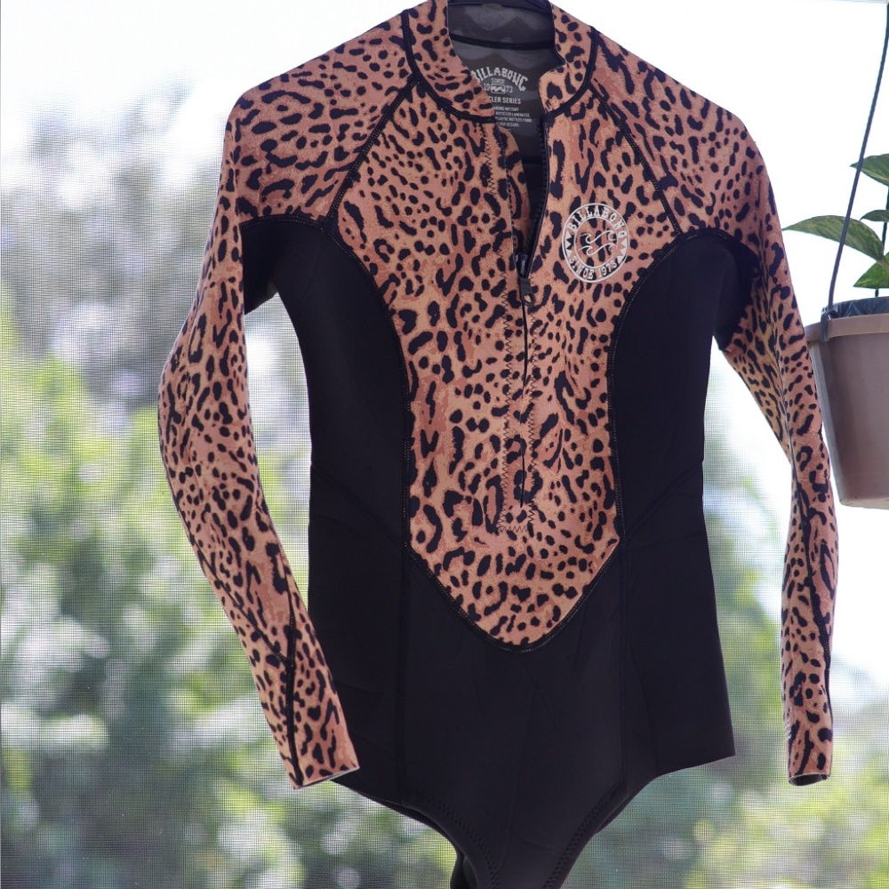 Billabong Black and Tan Leopard Wetsuit
